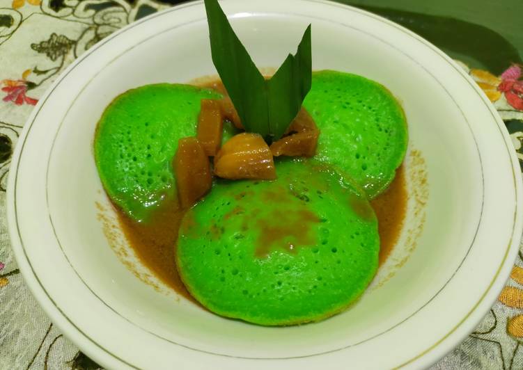 Resep Serabi pandan kuah nangka yang Bisa Manjain Lidah