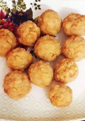 A picture of Boondi Ke Laddo.
