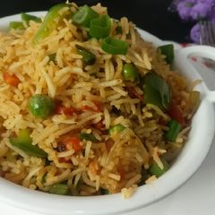 A picture of Schezwan fried rice.