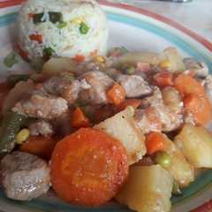 Una foto de ~ Estofado de cerdo ~ 🍜🐷