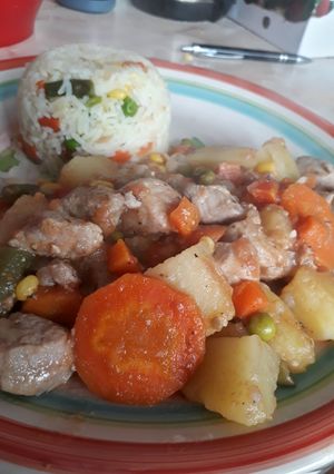 Una foto de ~ Estofado de cerdo ~ 🍜🐷