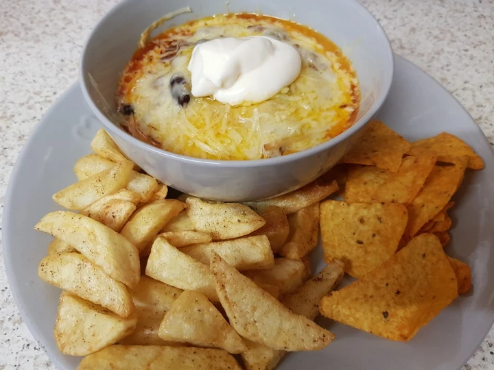 Recipe My Chilli Beef Topped with melted Cheese. 😘 the So Delicious Appealing