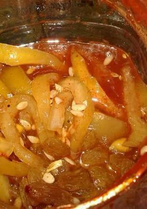 A picture of Galgal ka khatta mitha achaar.