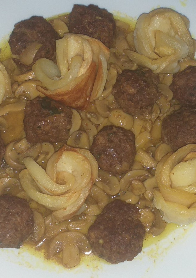 صورة لوصفة شومبينيون باللحم المفروم