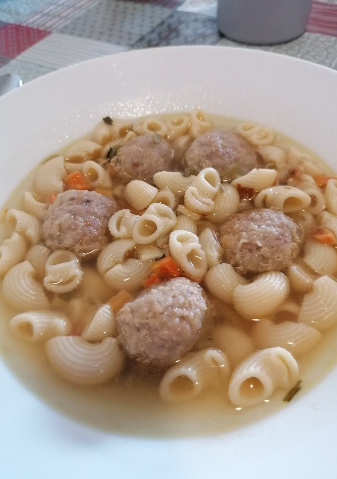 Una foto de 27. Sopa de albóndigas