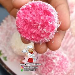 A picture of Coconut laddoo.