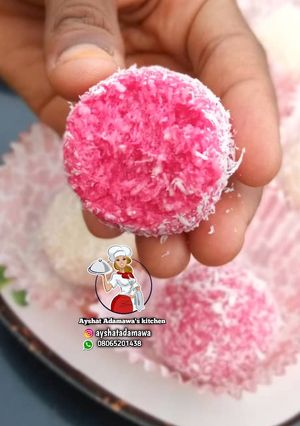 A picture of Coconut laddoo.
