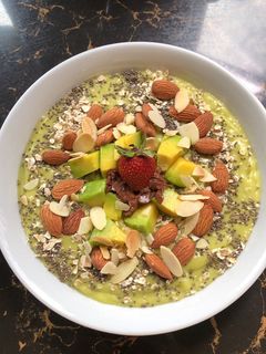 Foto resep Avocado smoothie bowl