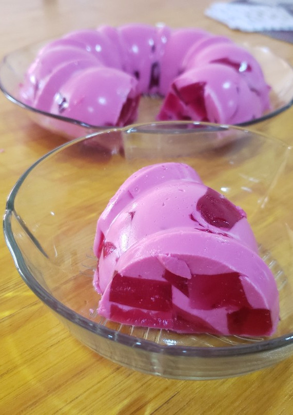 Una foto de Gelatina con queso crema