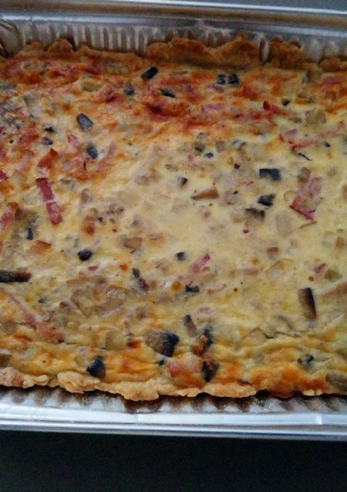 Una foto de Quiche con champiñones, puerro y bacon