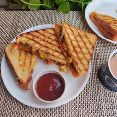 A picture of Pizza Cheese Sandwich.