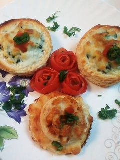पालक ब्रेड कानपीस (Spinach bread canapes recipe in hindi) रेसिपी मुख्य फोटो
