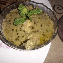 A picture of Green chicken.