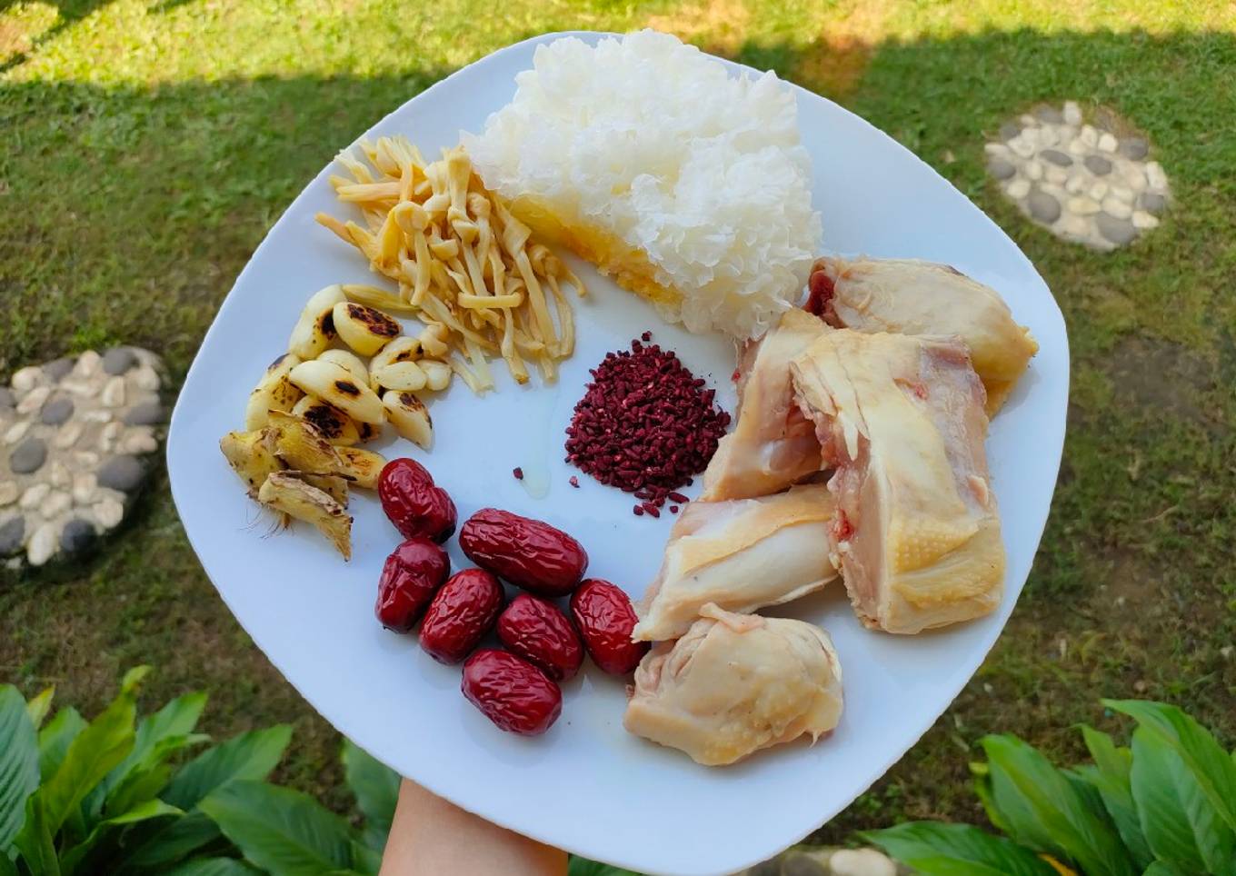 Langkah Mudah untuk Menyiapkan Sup ayam angkak, Enak Banget