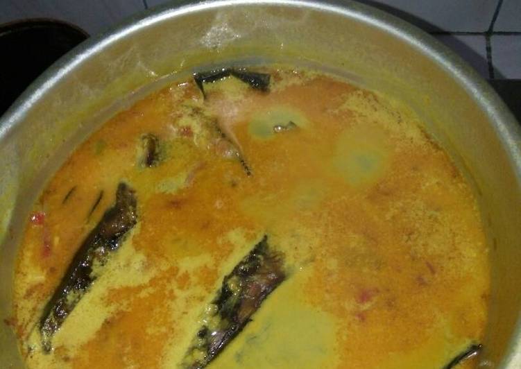 Cara mudah mengolah Ikan asep santan yang Menggugah Selera
