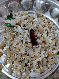 வாழைத்தண்டு பொரியல்(valaithandu poriyal recipe in tamil) செய்முறை முக்கிய புகைப்படம்