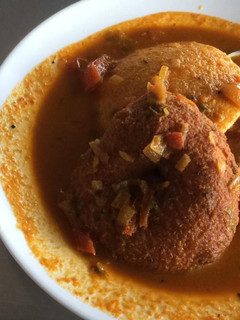 सांबर वड़ा (Sambar vada recipe in Hindi) रेसिपी मुख्य फोटो