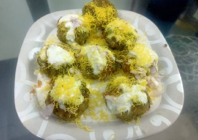 Steps to Make Favorite Mutter ki Tikki Chaat