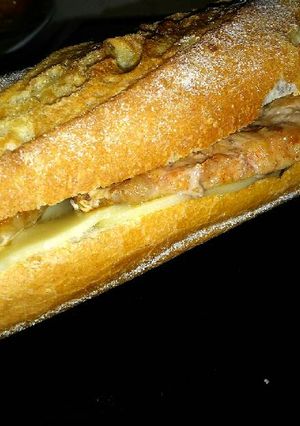 Una foto de Montado de lomo y queso