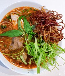 bún bò huế xương bò