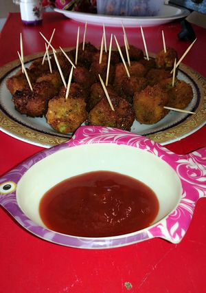 A picture of Potato bread pakora.