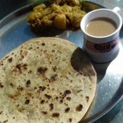 A picture of Sattu paratha.