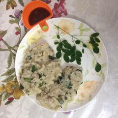 Upma with moringa leaves A picture of Upma with moringa leaves.