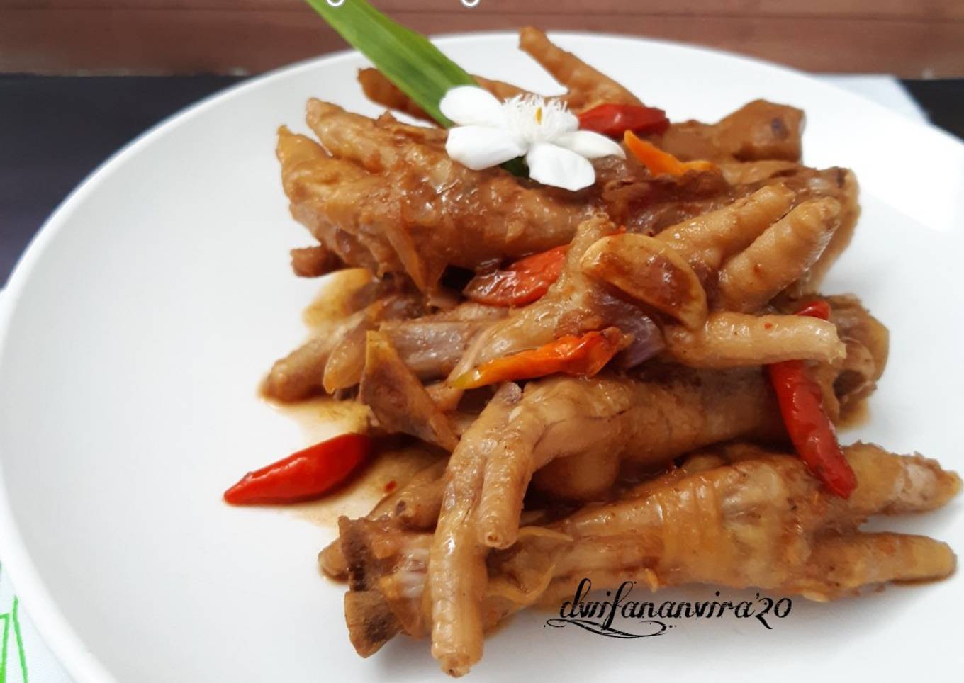 555. Sambal goreng ceker