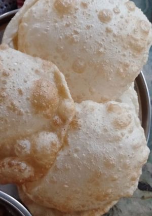 A picture of Bhatura.