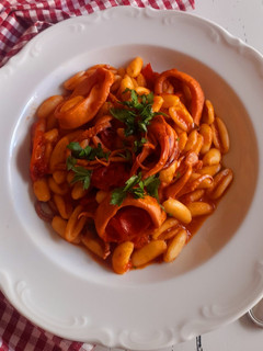 Foto di Cavatelli con sugo di calamari 🦑