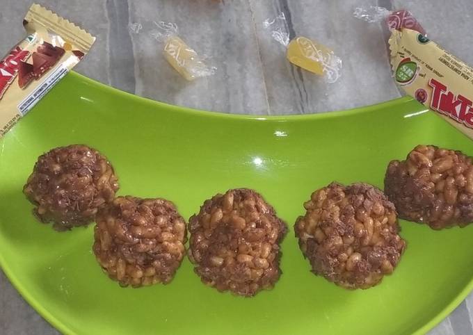Recipe of Perfect Chocolaty puffed rice laddu