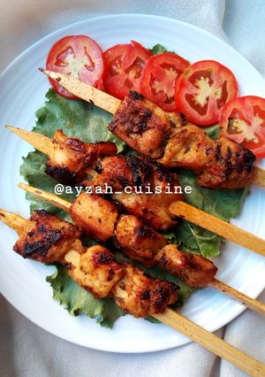 A picture of Pan grilled chicken sticks.