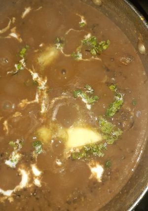 A picture of Dal makhni.