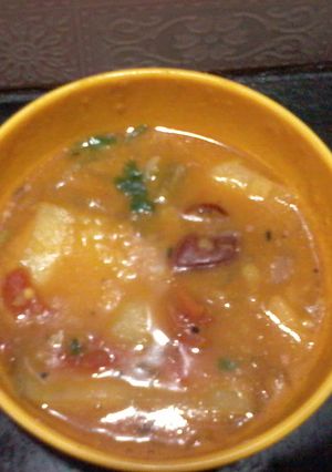 A picture of Maangai Sambaar.