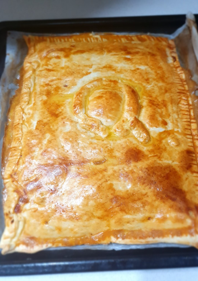 Una foto de Empanada de atún 🥮