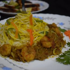 A picture of Hakka Noodles Prawns Biryani.