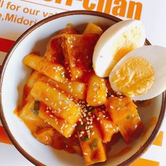 Tteopokki A picture of Tteopokki.