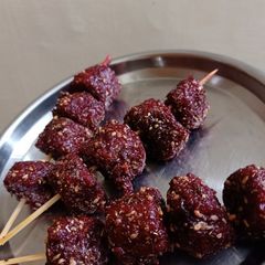 A picture of Beetroot Muthiya.