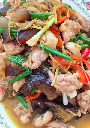 รูปของ ไก่ผัดขิง