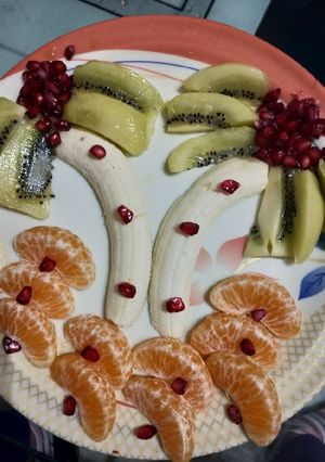 A picture of Fruit carving.