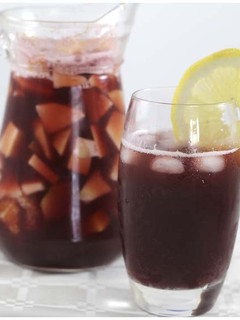 A picture of How to Make Homemade Sangria.