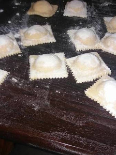 Una foto de Sorrentinos de jamón y queso