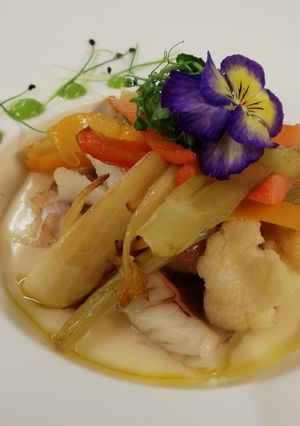 Foto di Scorfano scottato con crema di caciocavallo e verdure in agrodolce