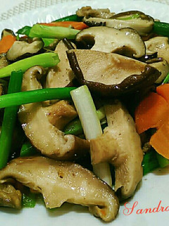 炒鮮香菇 的食譜成品照片