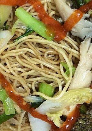 Hình của món Mì xào chay 🍝🍲🥗🥦🥕🍅.