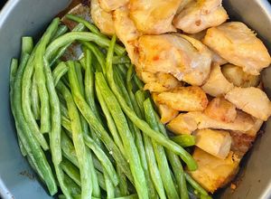 Hình của món Cách nướng ức gà cho thật mềm.