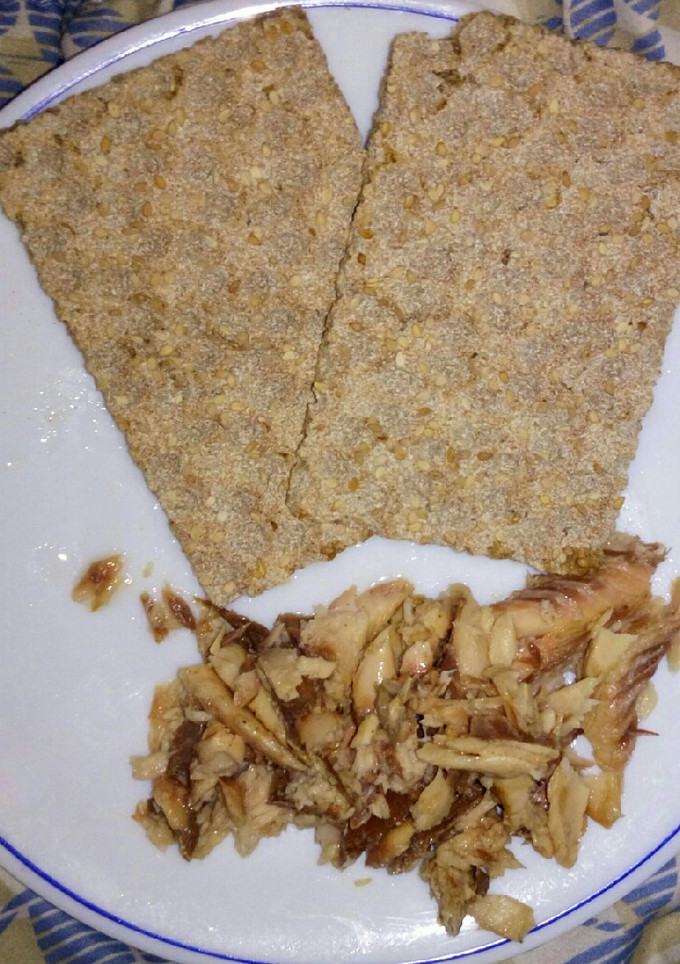 Una foto de Tostadas de centeno con caballa en aceite de oliva