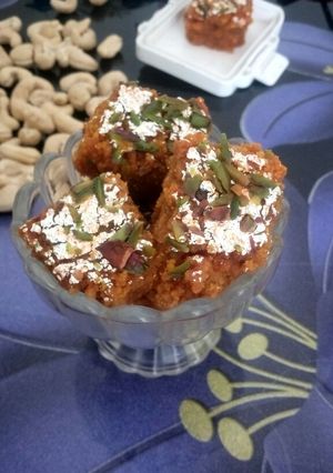 A picture of Besan(gram flour) ki barfi.
