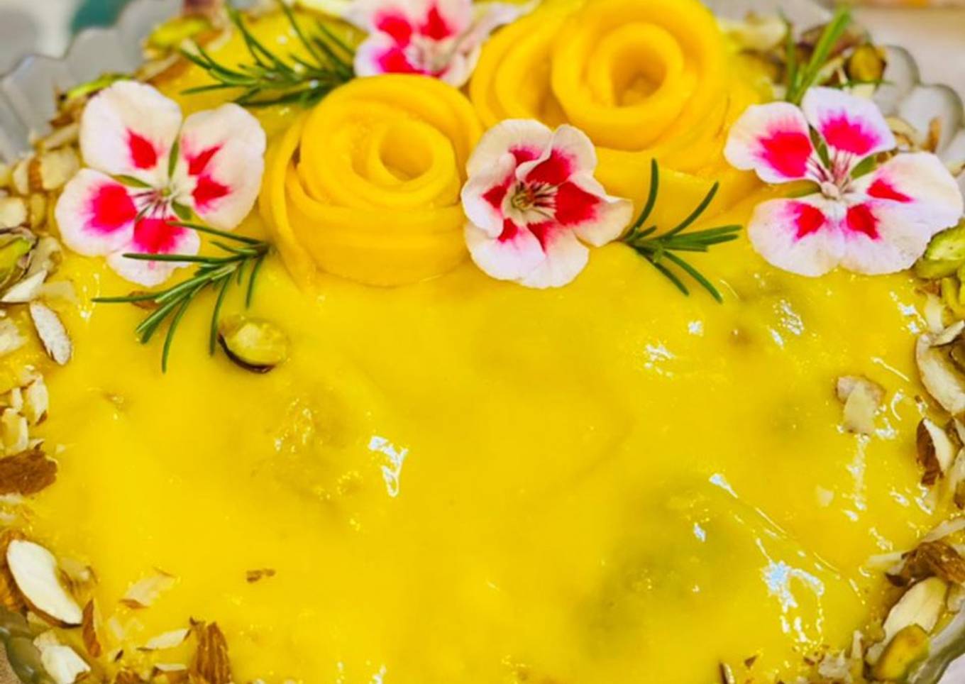 Mango custard pudding