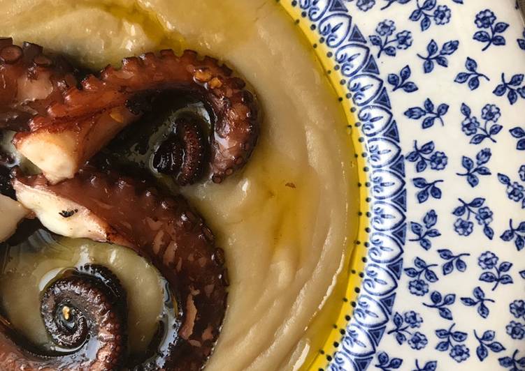 Polpo su purea di fave